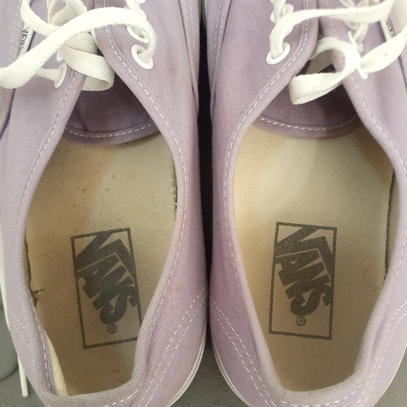 Vans - Picture 4 of 8